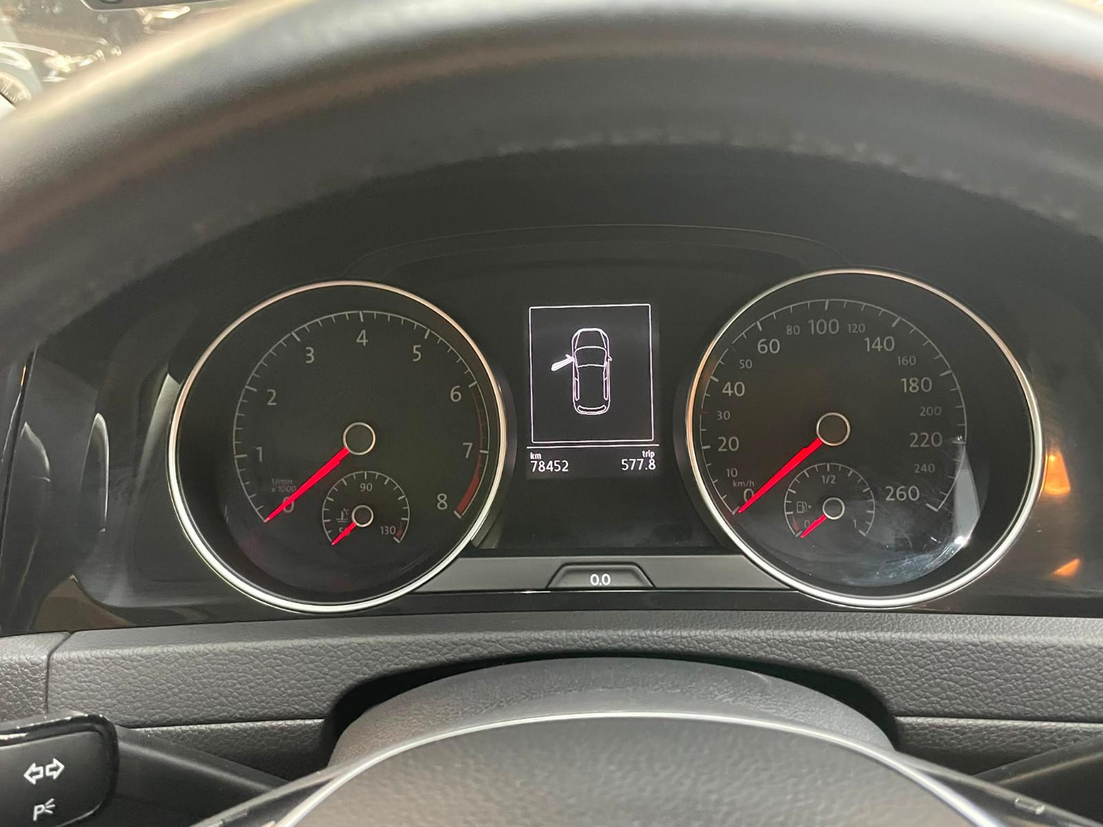Volkswagen Golf VII Lim. Sound DSG / Carplay / Xenon