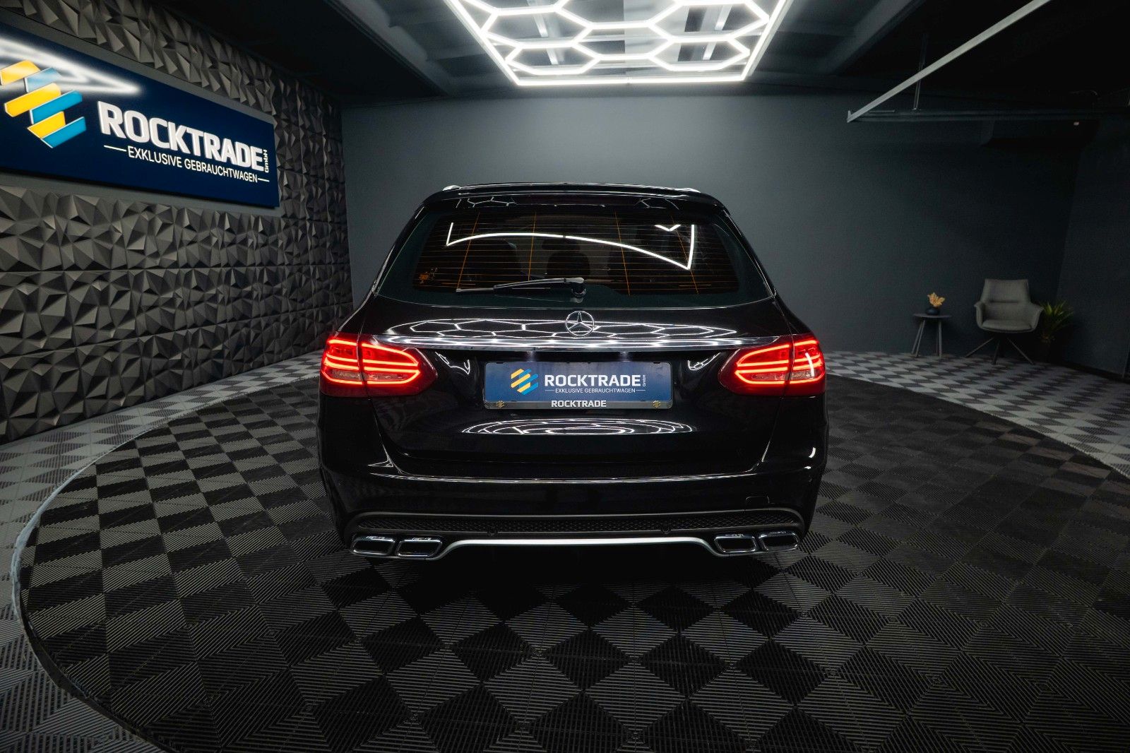 Fahrzeugabbildung Mercedes-Benz C 63 S T AMG Performance *Pano*Burmester*LED*