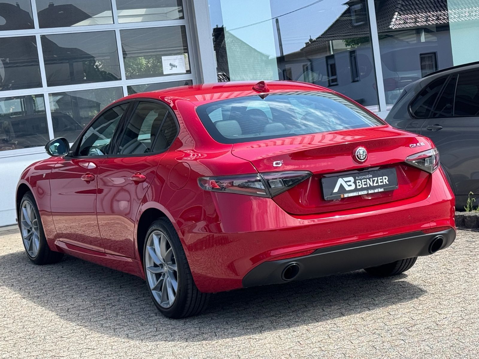 Fahrzeugabbildung Alfa Romeo Giulia Ti Q4/MEMORY/ACC/NAVI/KAMERA/LEDER/