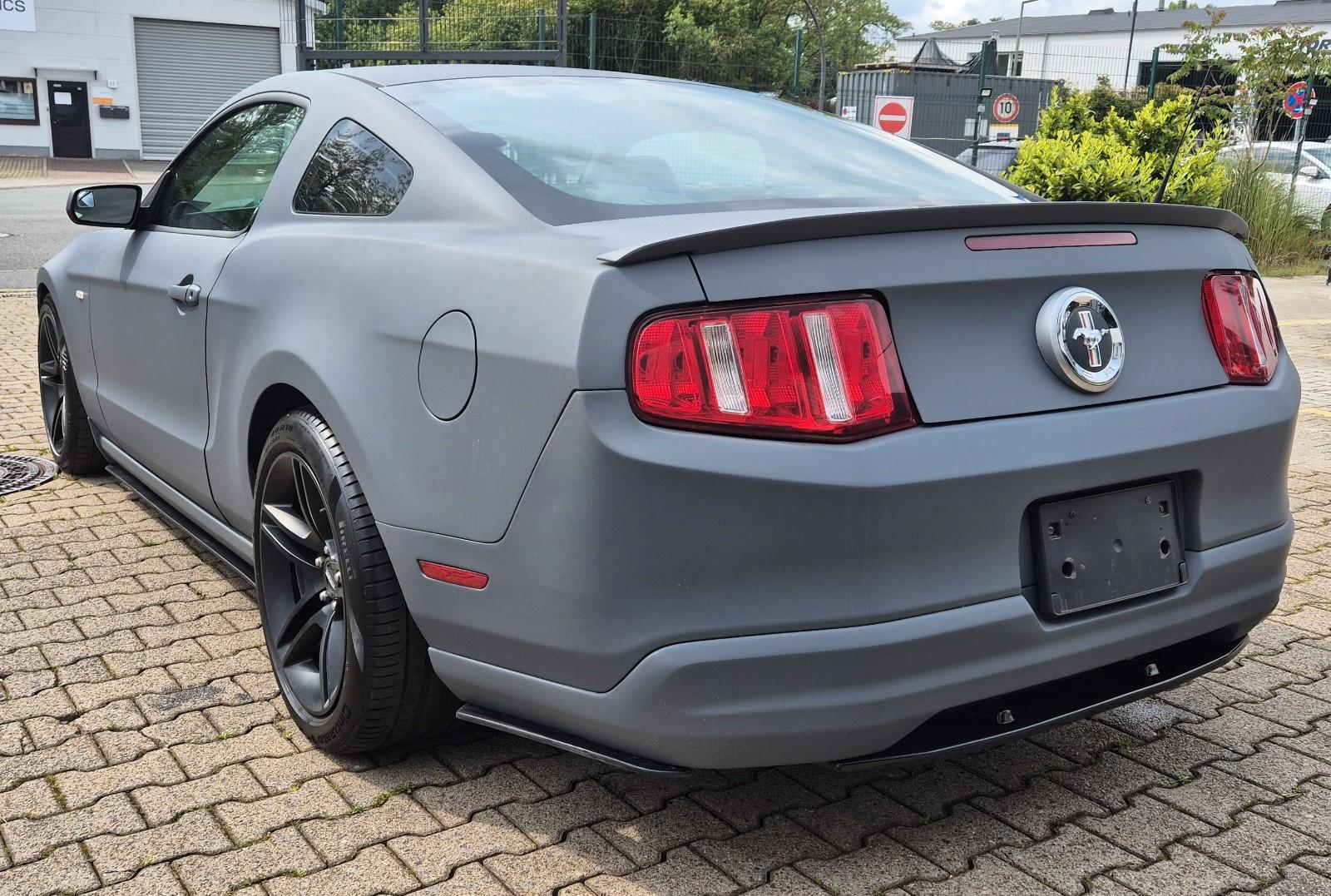 Ford 4.0 V6 Coupe Matt lackiert  Sportfahrwerk 18"