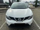 Nissan Qashqai II 1.6 DIG-T - Nissan Qashqai mit Benzin-Antrieb: Geländewagen, 1.6