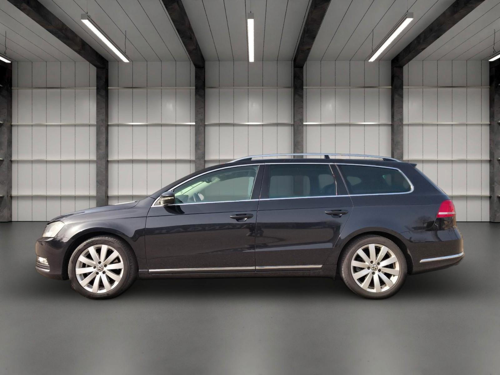 Volkswagen Passat 2,0TDI Highline NAVI AHK TÜV 8/27