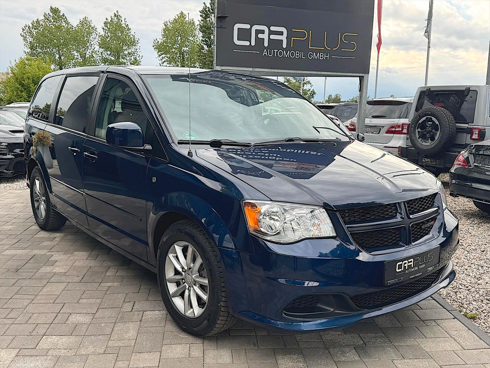 Fahrzeugabbildung Dodge Grand Caravan 3.6 V6 LPG *7 Sitze*Kamera*TÜV NEU