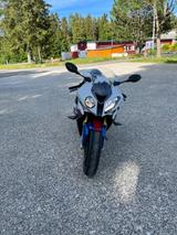 BMW S1000RR - BMW MOTORRAD R100R
