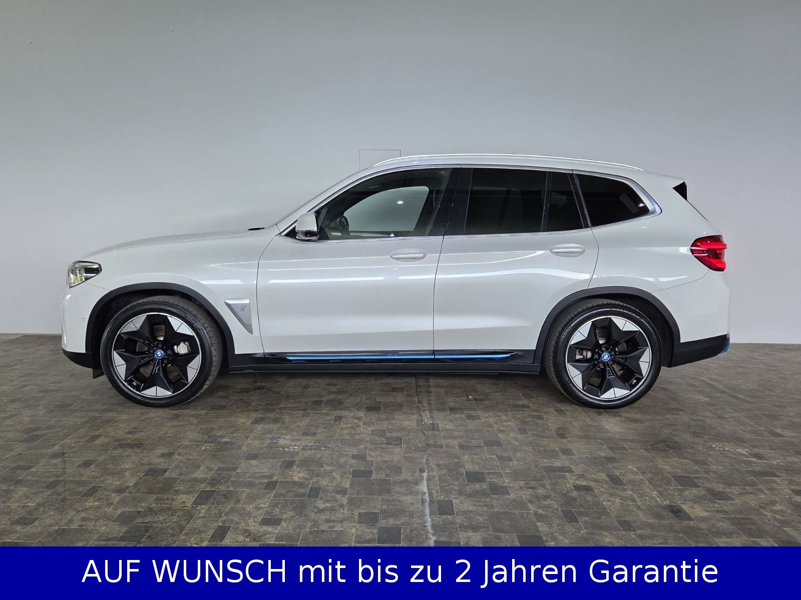 BMW iX3 , Pano, HUD, AHK, SOH 91,5%