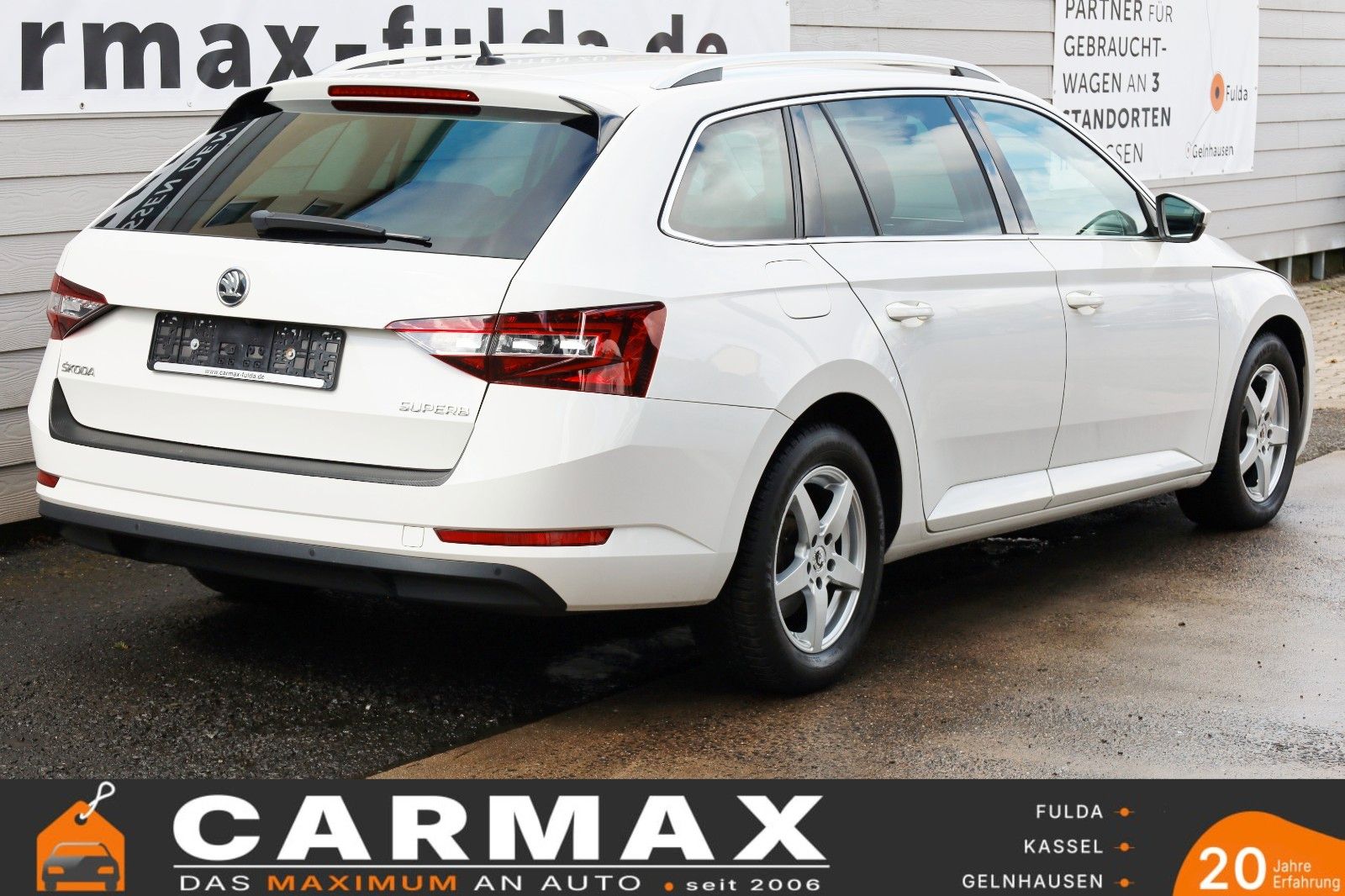 Fahrzeugabbildung SKODA Superb Combi Ambition Navi,Bi-Xenon,Kamera,SR+WR