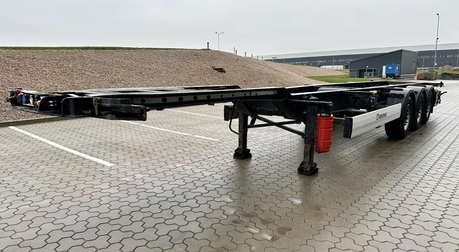 Krone SDC 27 eLTU50 container chassis semi-trailer