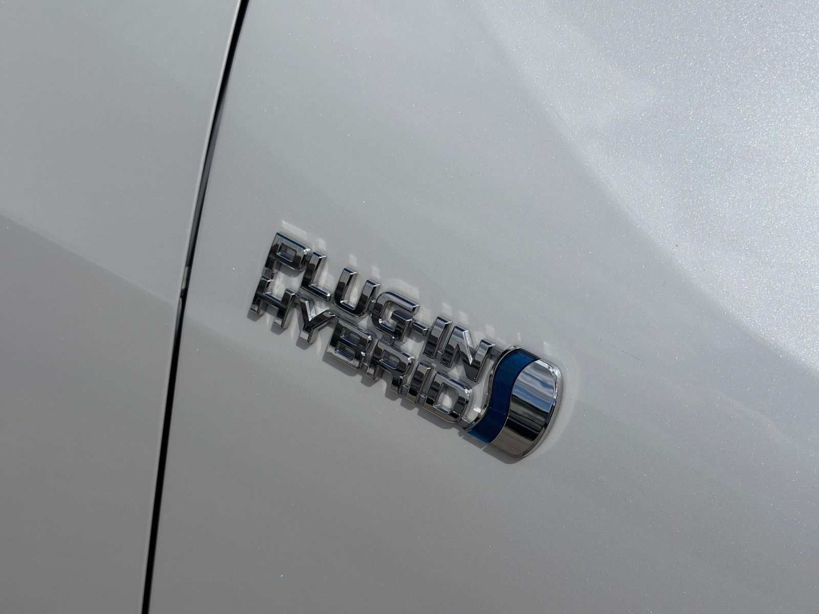 Fahrzeugabbildung Suzuki Across 2.5 Plug-In Hybrid Comfort+ E-Four/ACC/
