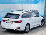 BMW 320d Tour Sport Line St-Hzg LASER AHK RFK DA LKH - BMW 3er Reihe in Essen