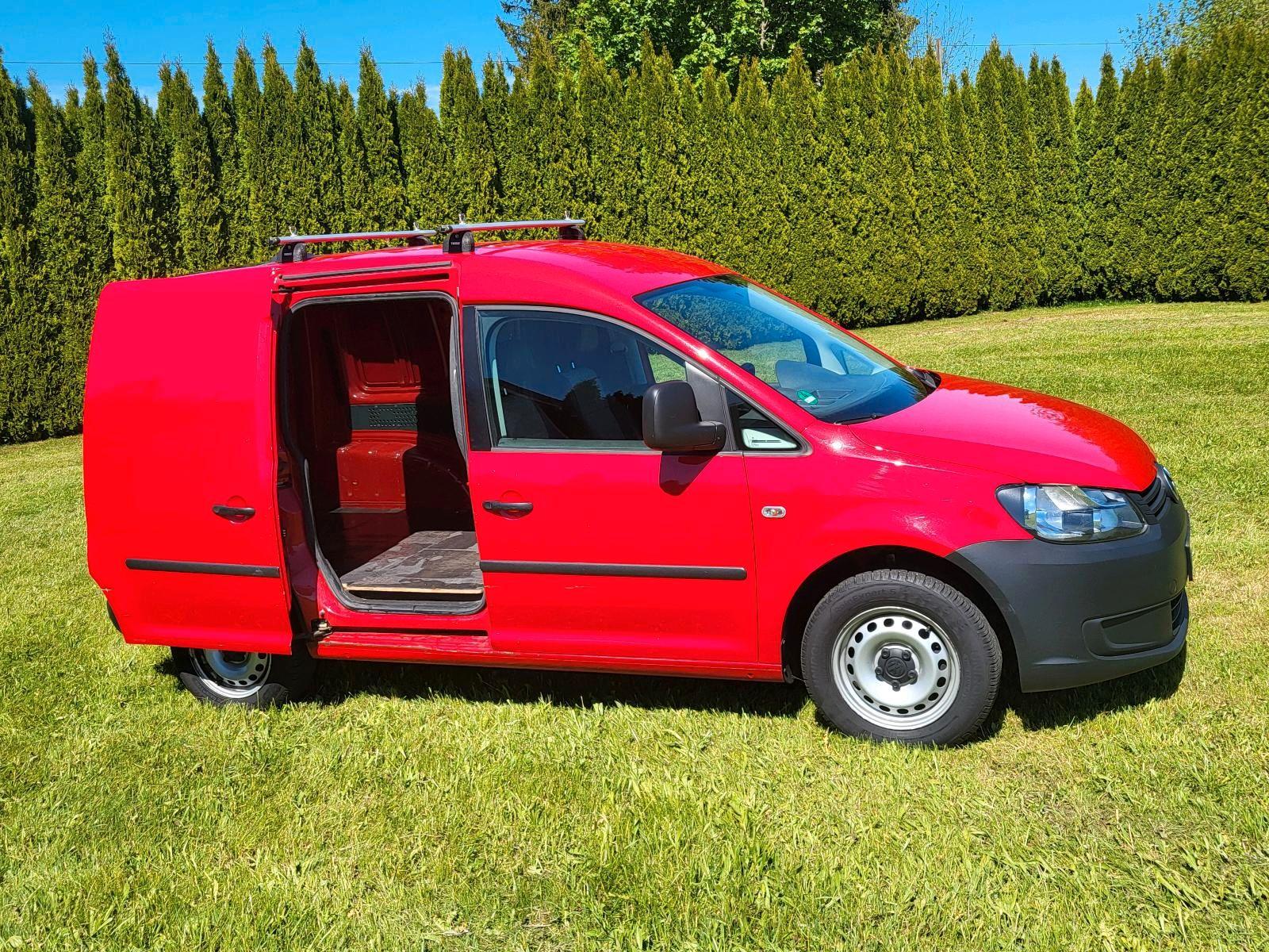 Volkswagen Caddy 2011 — interior