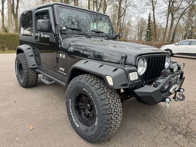 Jeep *Offroad Jeep Wrangler 4.0 Sport**33.Zoll*Winde*