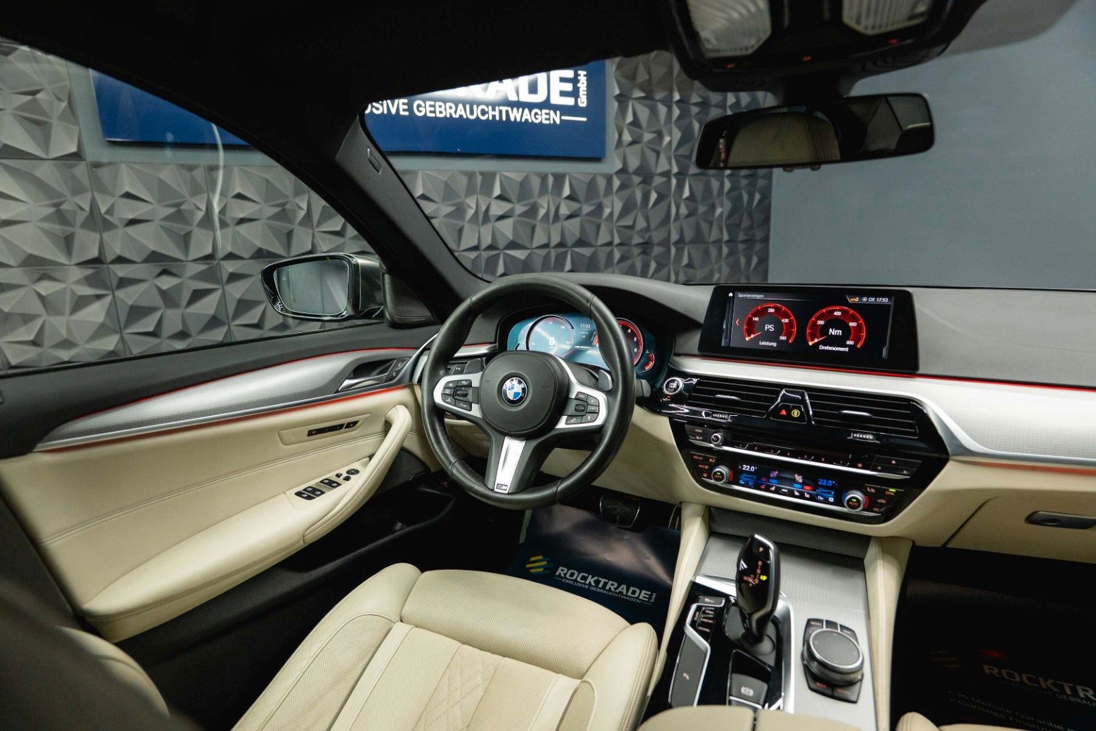 Fahrzeugabbildung BMW M550i xDrive Shadow Line | ACC | Massage | LED