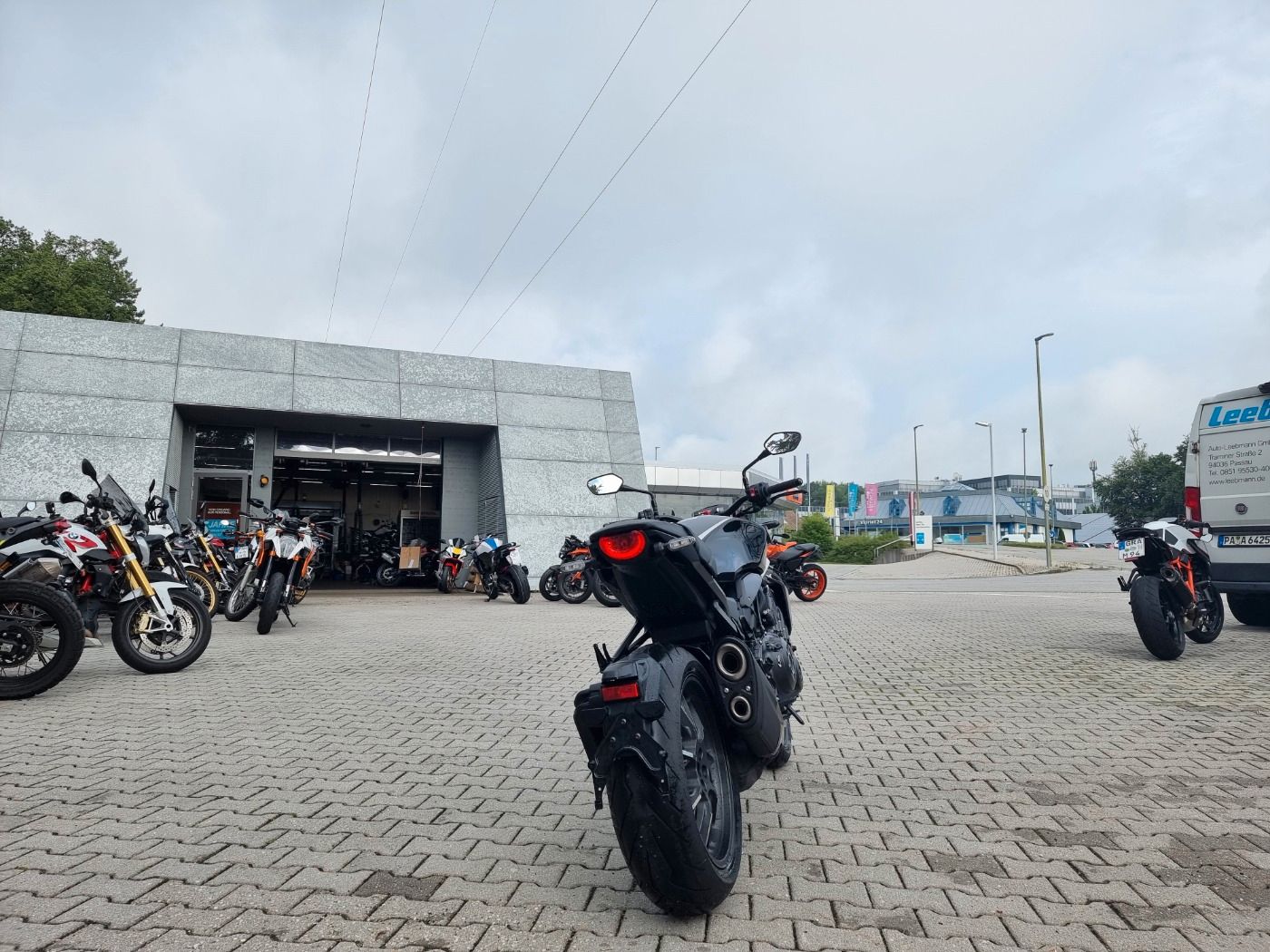 Fahrzeugabbildung Honda CB 1000 R Black Edition 2024