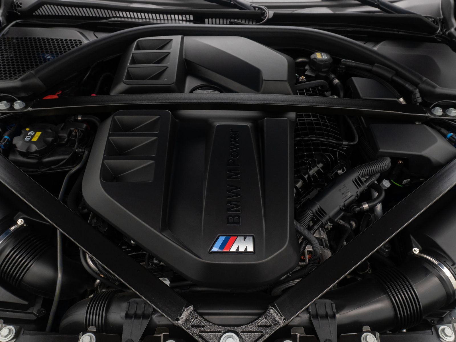 Fahrzeugabbildung BMW M4 Competition Cabrio DAB Laser HUD Alarm 19Zoll