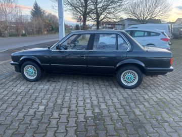 BMW 318 - 8