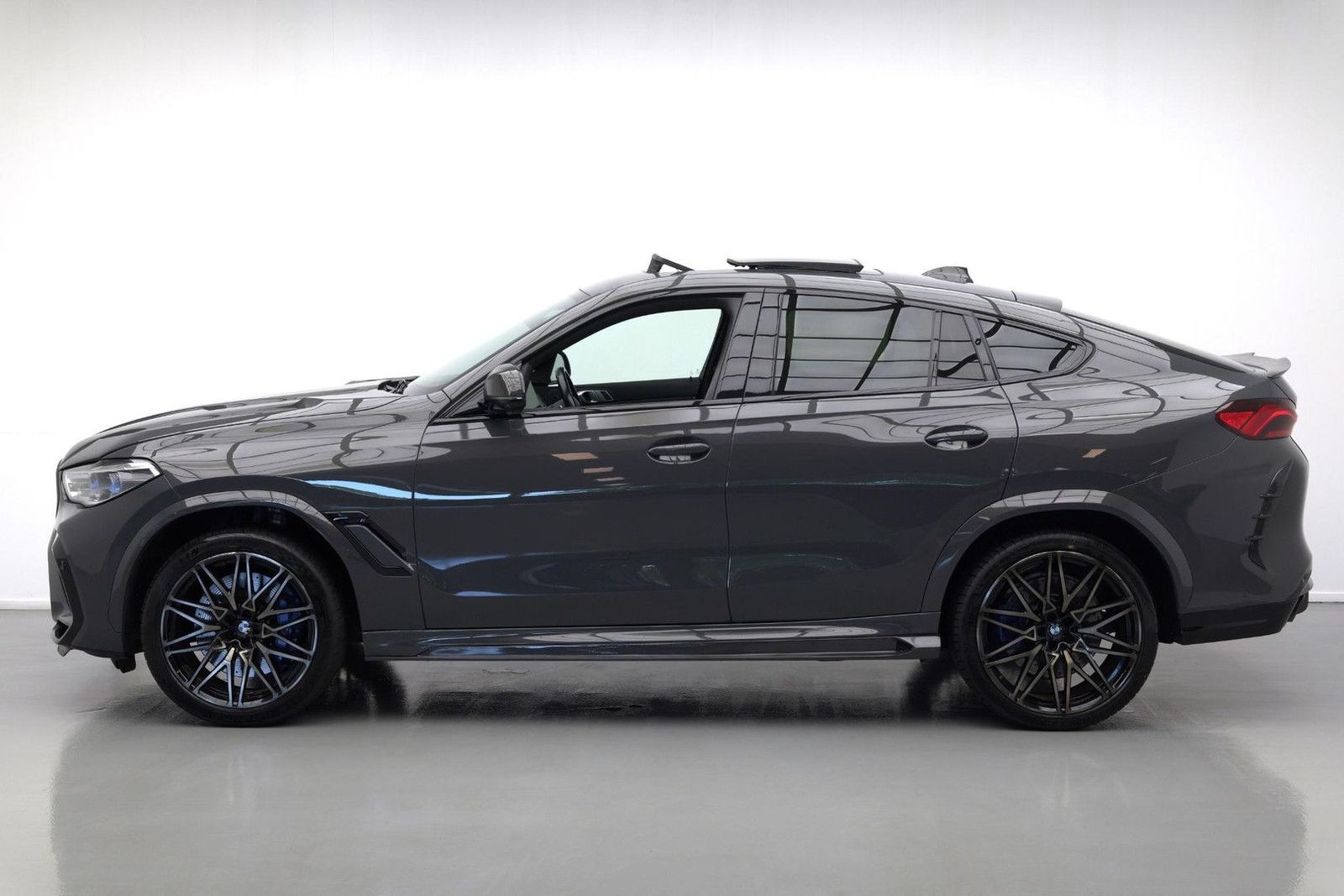 BMW X6 M Competition |Pano|FULL Carbon|DravitGrau|De imagem 2