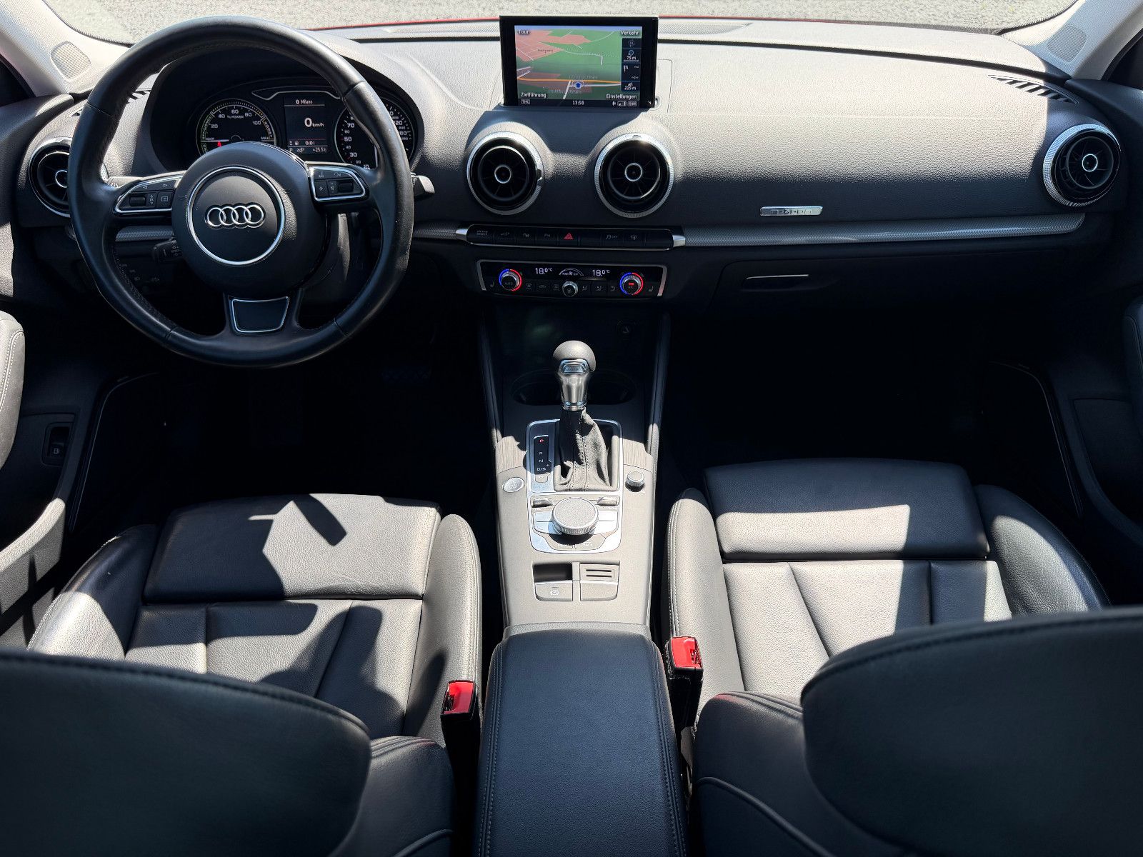 AUDI A3 Sportback e-tron NAVI/LED/KAMERA – Foto 15