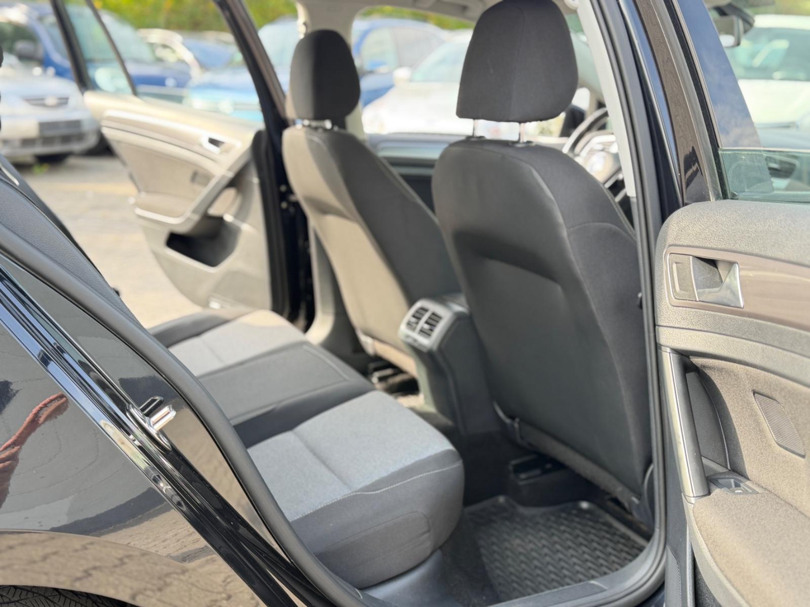 Volkswagen Golf VII Variant Trendline BMT
