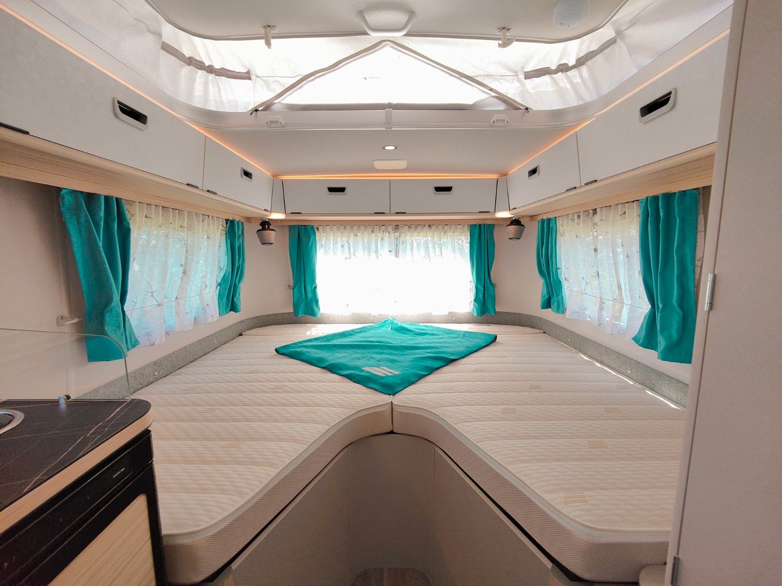 Fahrzeugabbildung HYMER / ERIBA / HYMERCAR Touring 542 Legend Urban 2026