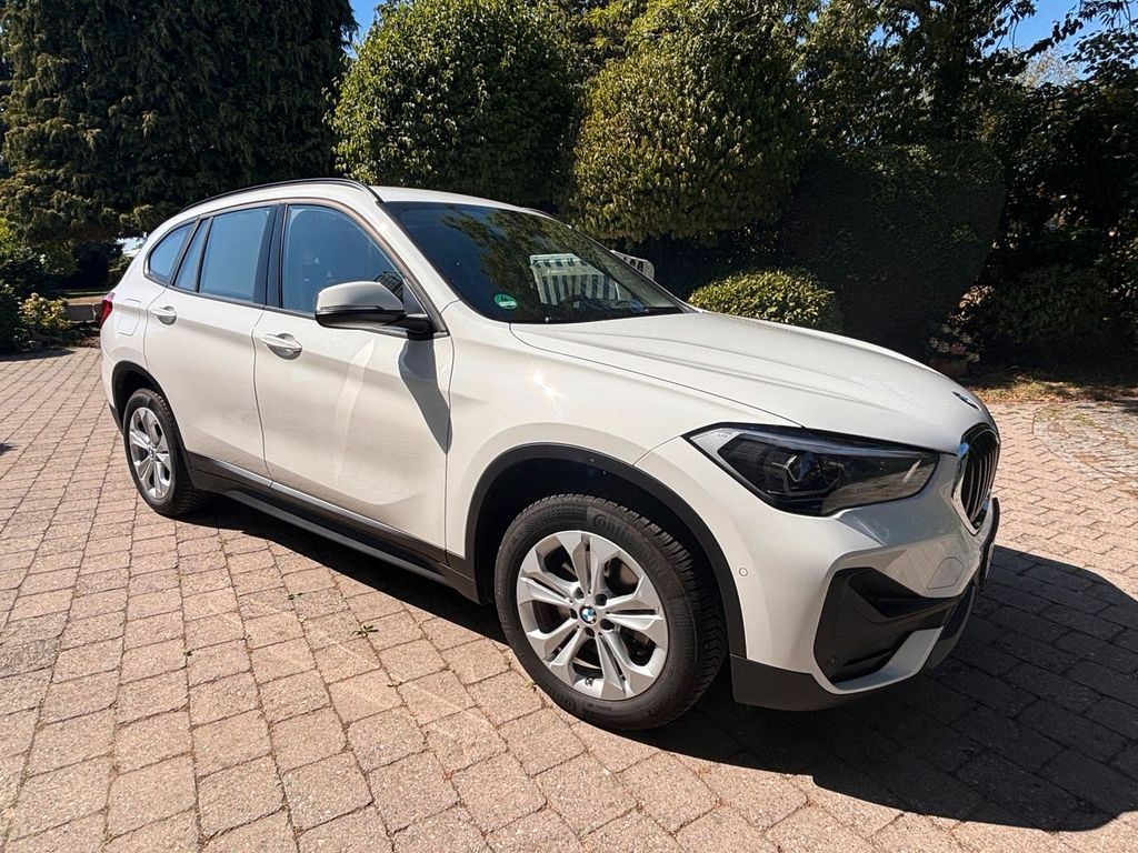 Image of BMW iX1