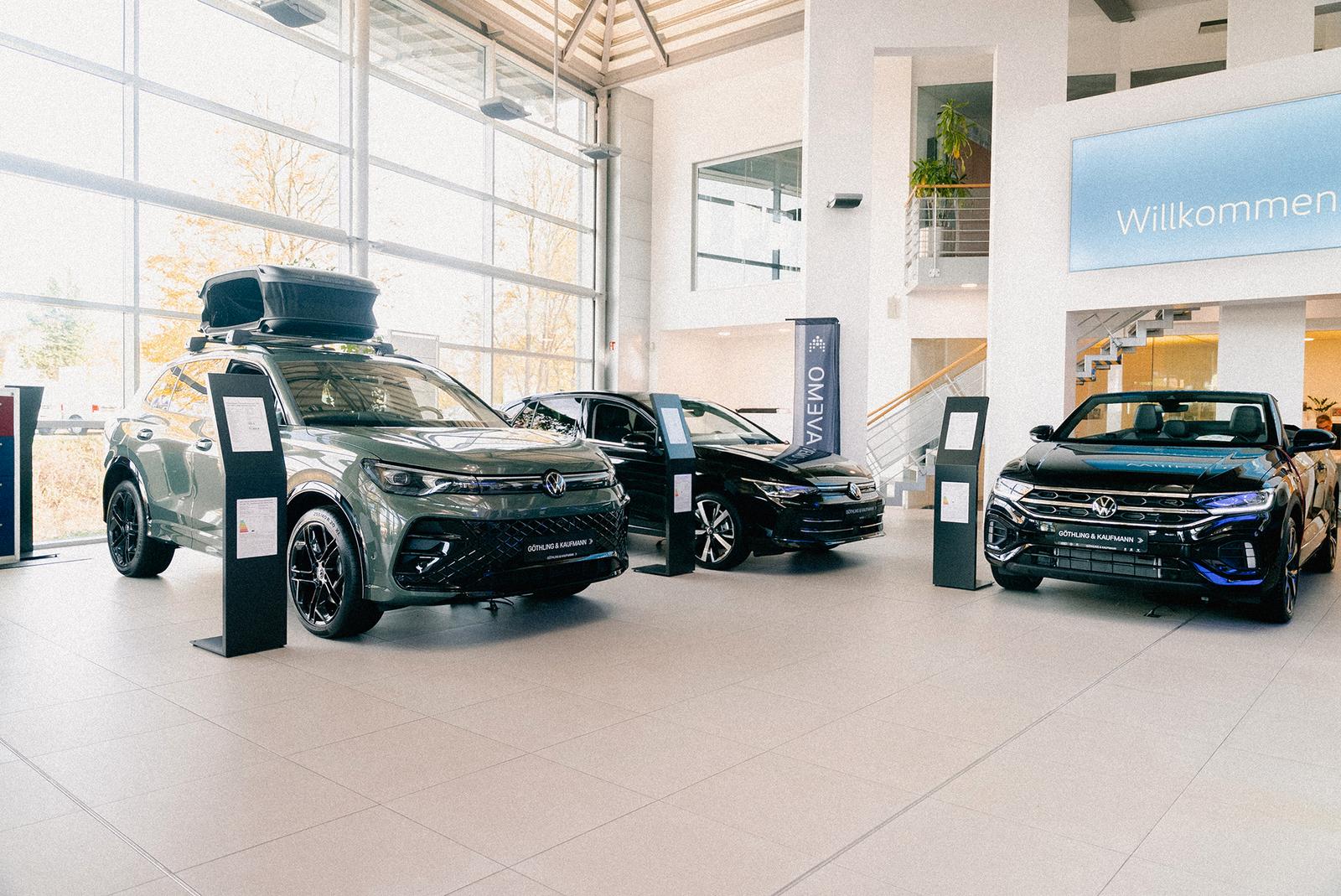 showroom-image-bottom