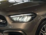 Mercedes-Benz GLA 180 AMG ACC AHK AUT DynLicht Fernlichtass. - Mercedes-Benz GLA 180: Scheckheftgepflegt