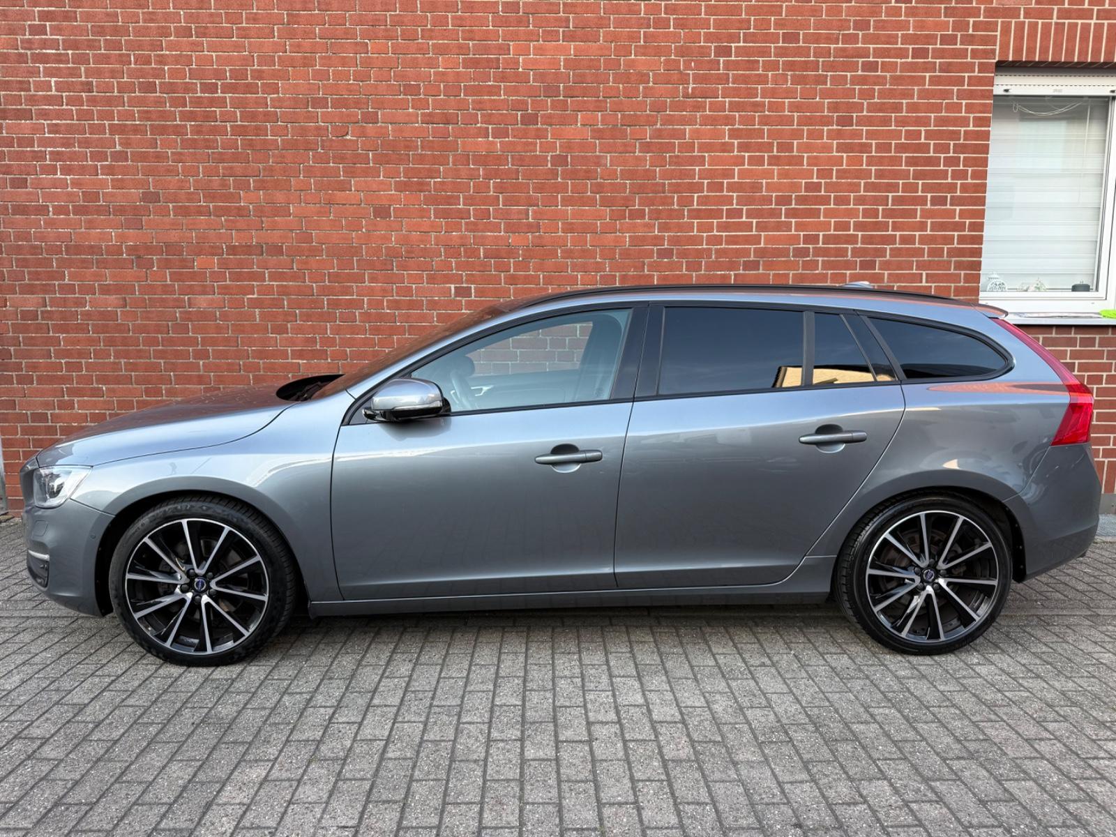 Volvo V60 Kombi Linje Svart 2.0T5"Automatik"ACC