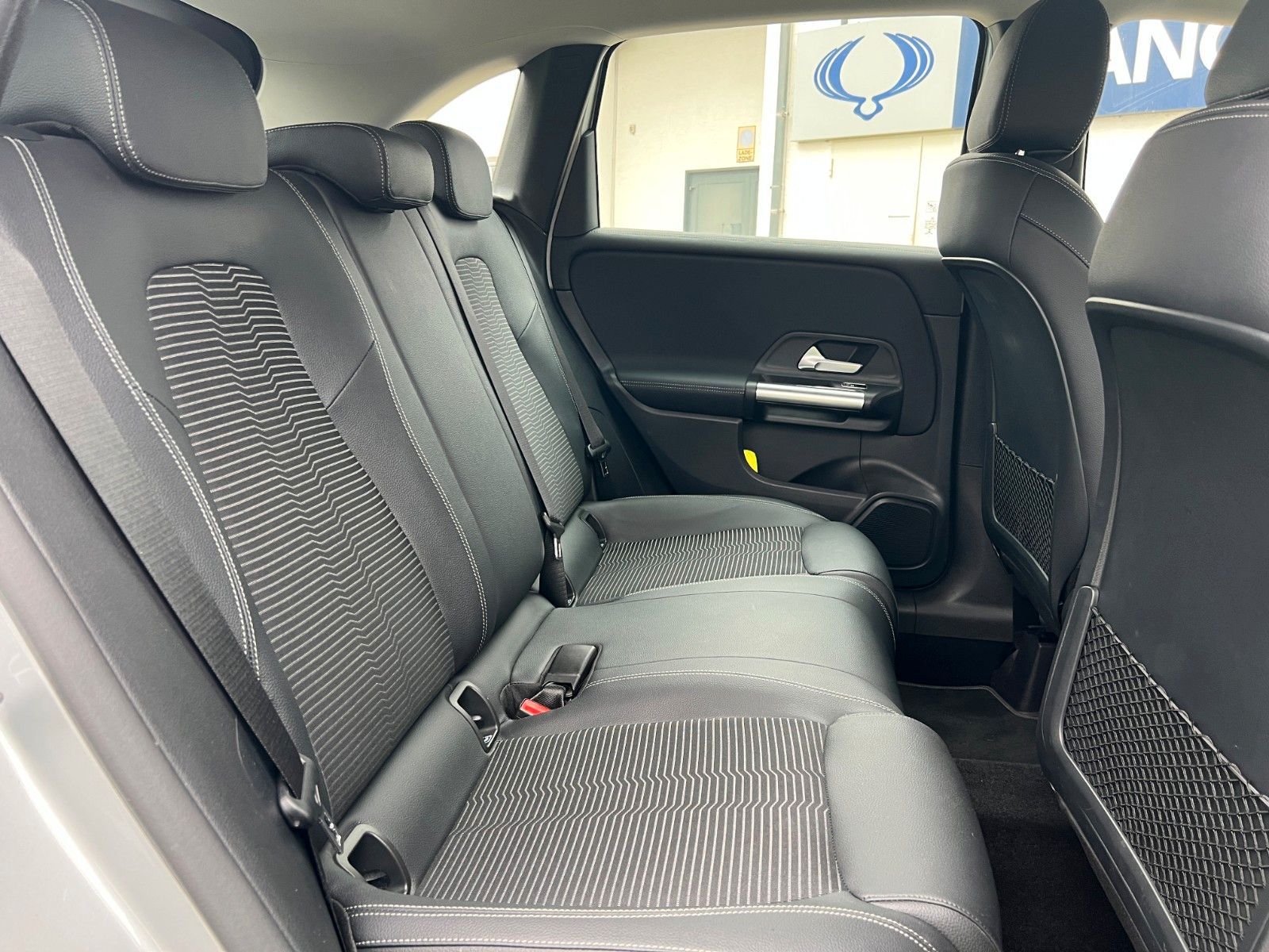 Fahrzeugabbildung Mercedes-Benz B 200+PROGRESSIVE+SH+PARKPAKET+BREMSASSISTENT+++