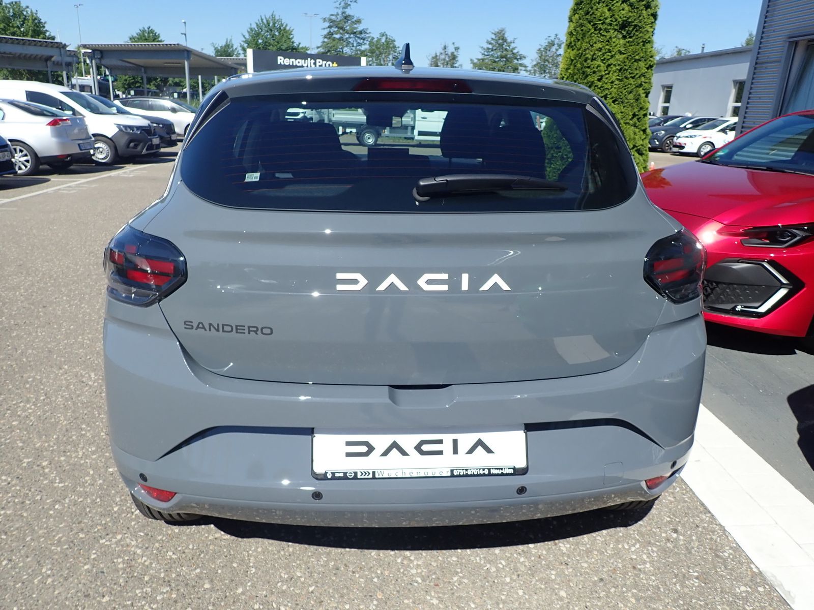 Fahrzeugabbildung Dacia Sandero Expression TCe 100