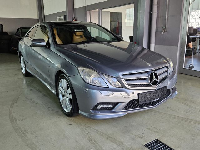 Mercedes-Benz E 350 CGI BE AMG-Line+Panorama+DAB+Memory