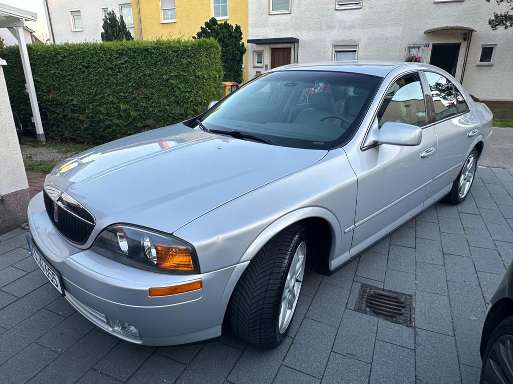 Lincoln LS