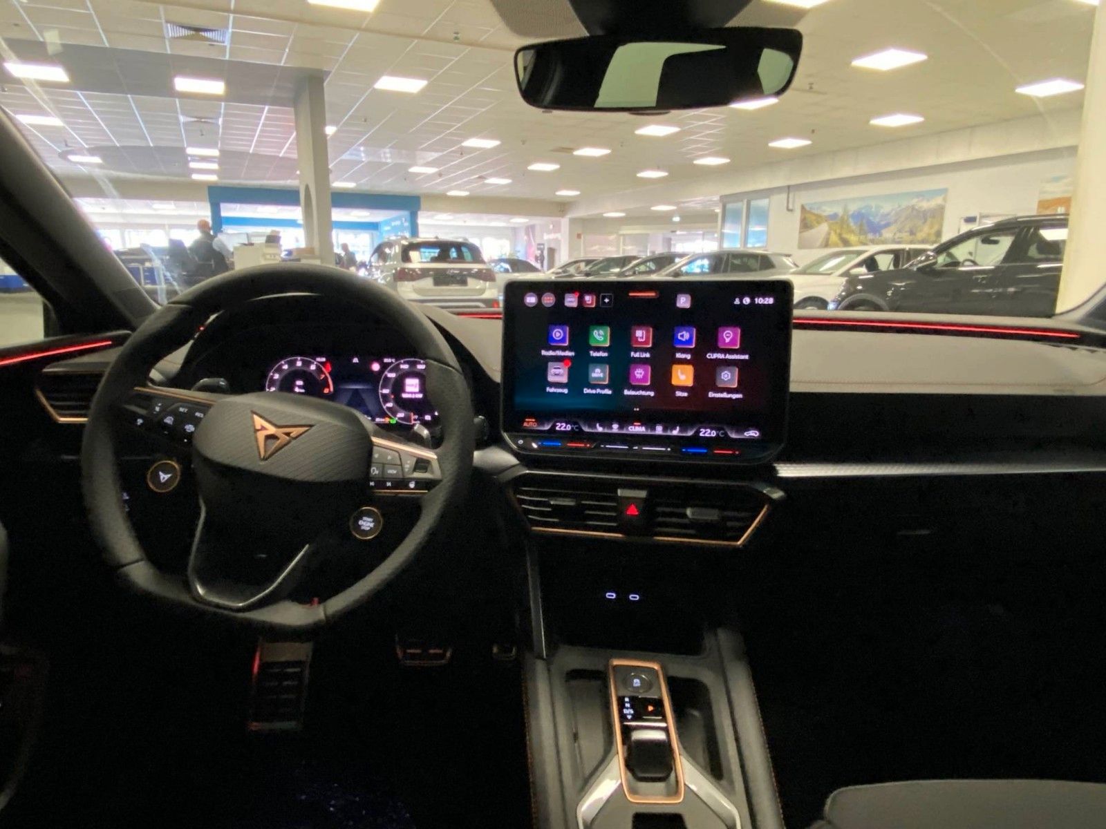 Fahrzeugabbildung CUPRA Leon ST 1.5 eTSI DSG FACELIFT MHEV+5 J. GARANTIE