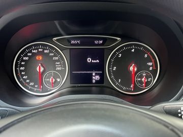 Mercedes B 200 - 11