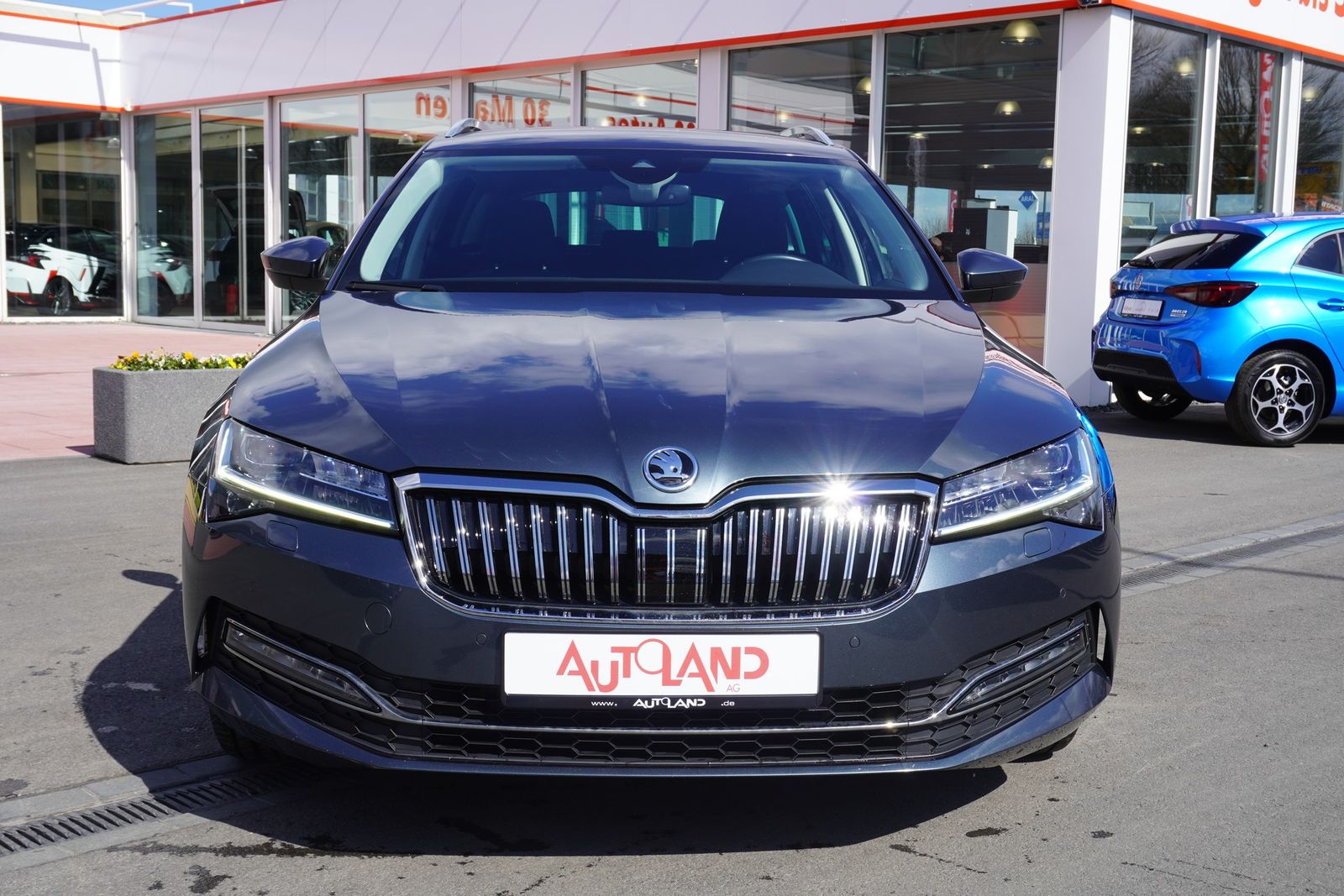 Skoda Superb Combi 2.0 TDI Style DSG LED Navi ACC PDC imagem 2
