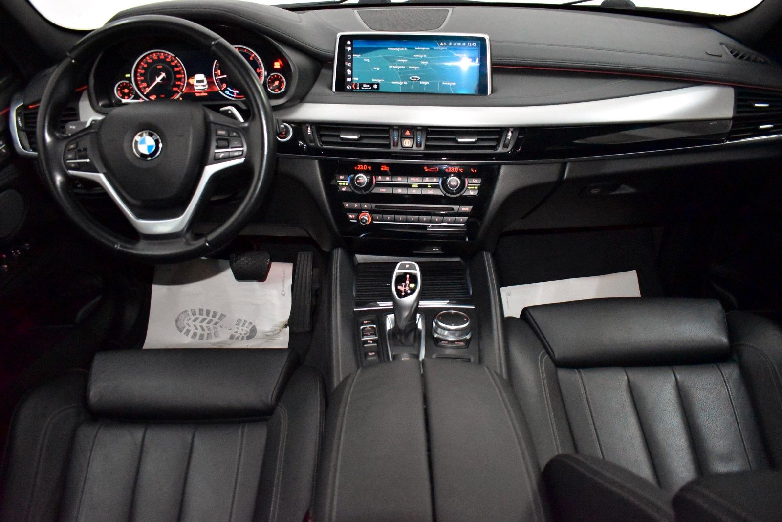 Fahrzeugabbildung BMW X6 xDrive 40d Leder,Navi,LED,SH,SD,Kamera,PDC