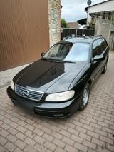 Opel Omega B Facelift 2,5 DTI - Opel Omega mit Diesel-Antrieb: Kombi, 2.2