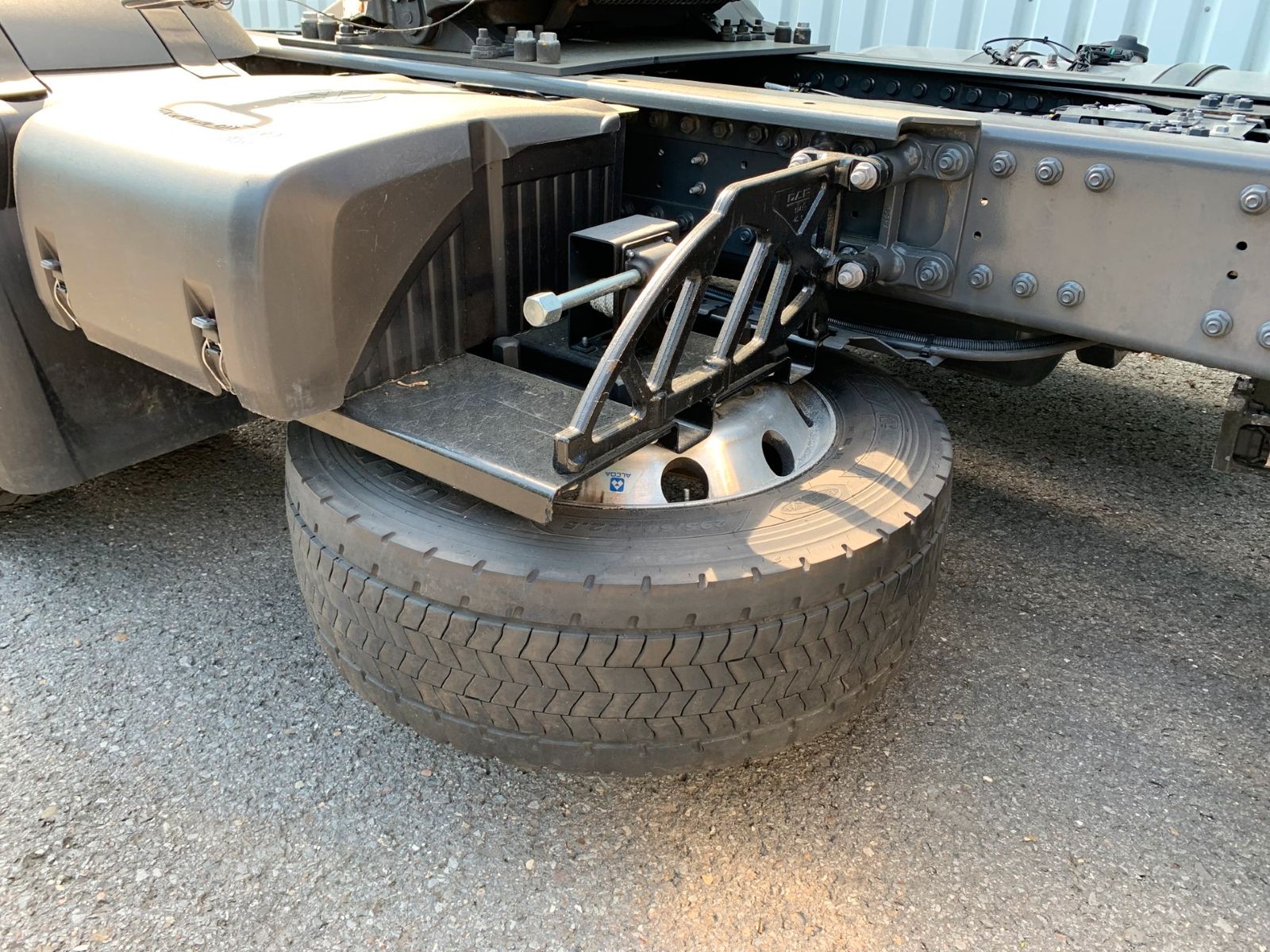 Fahrzeugabbildung DAF FT XF 480 SC LD