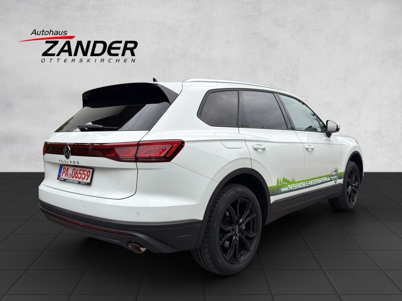 Fahrzeugabbildung Volkswagen Touareg 3.0 TDI Leder Navi 4Motion ACC uvm