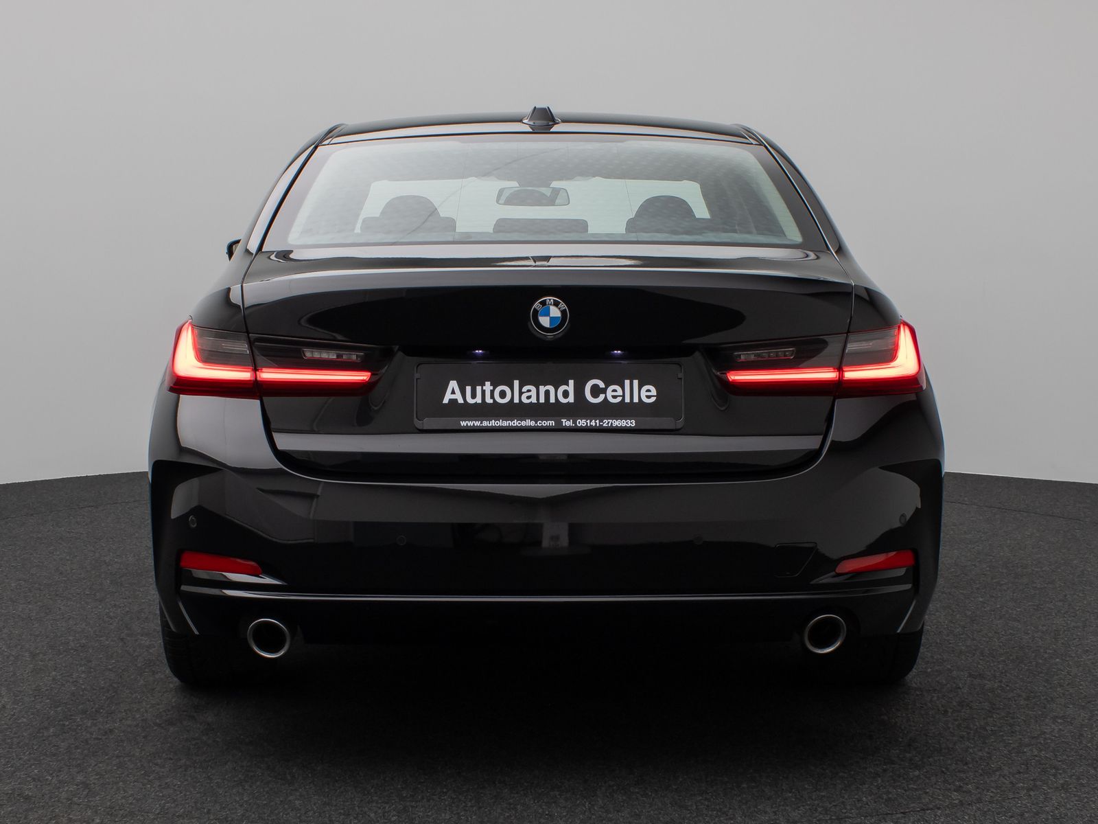 Fahrzeugabbildung BMW 318i DAB PDC Widscreen Geschwindigkeitsreg LED