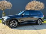 BMW X7 M50d |AHK|SKYLOUNGE|7SITZ|LUFT|STDHZ|ACC|CAM| - BMW X7 M50 aus 2020