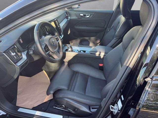 Volvo V60 B4 Mild-Hybrid Plus Dark