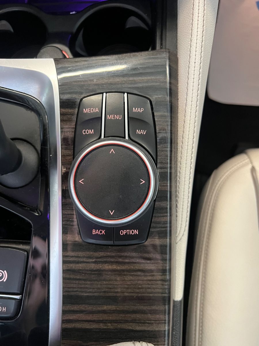 Fahrzeugabbildung BMW 525 d Lim. Luxury Line * SCHIEBEDACH *AMBIENTE*