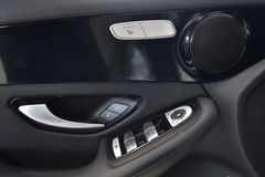 MERCEDES-BENZ GLC 250 4Matic~OFF-ROAD~Navi~Automatik~AHK