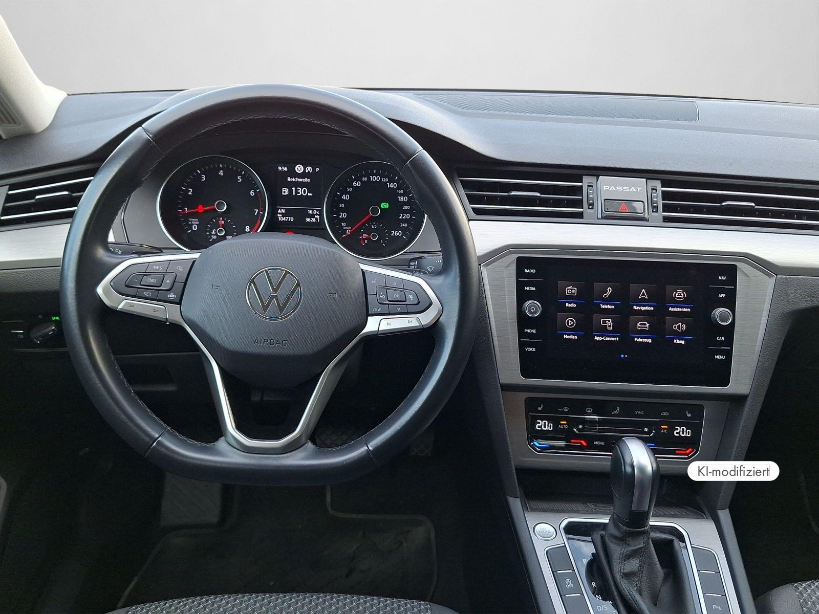 Volkswagen Passat Variant CONCEPTLINE 1.5 TSI DSG LED NAVI 