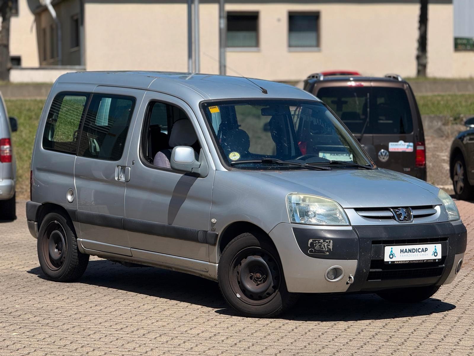 Peugeot Partner Behindertengerecht-Rampe