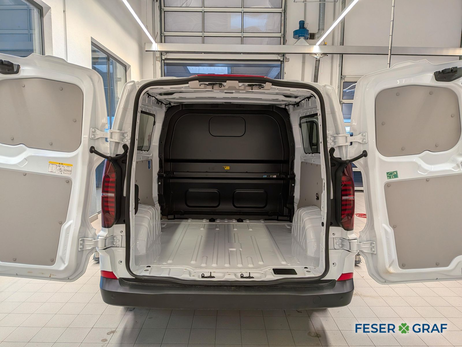 Volkswagen T7 Transporter - Bild 13
