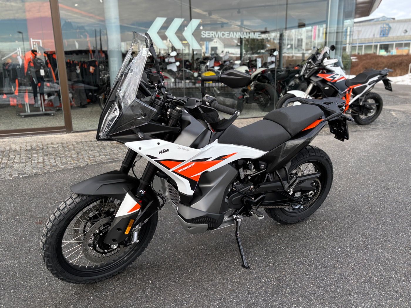 Fahrzeugabbildung KTM 790 Adventure 2026 Tech Pack inclusive beide Far