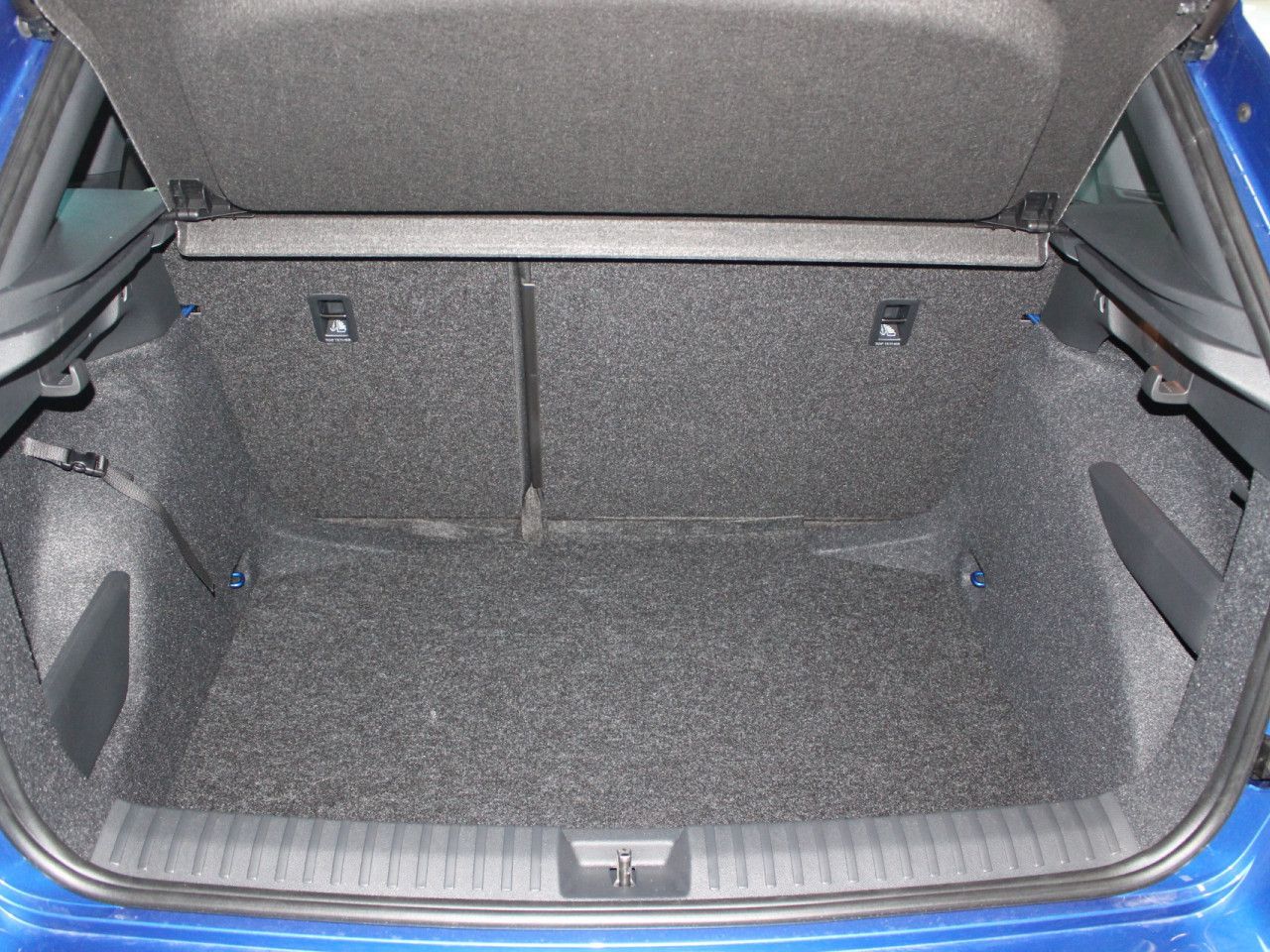 Fahrzeugabbildung SKODA Kamiq 1.5 TSI Monte Carlo Matrix/Pano/Keyless