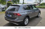 Volkswagen Tiguan Allspace 2.0 TDI SCR 4M Highline 7-Sitzer - VW Tiguan Allspace Gebrauchtwagen in Stuttgart