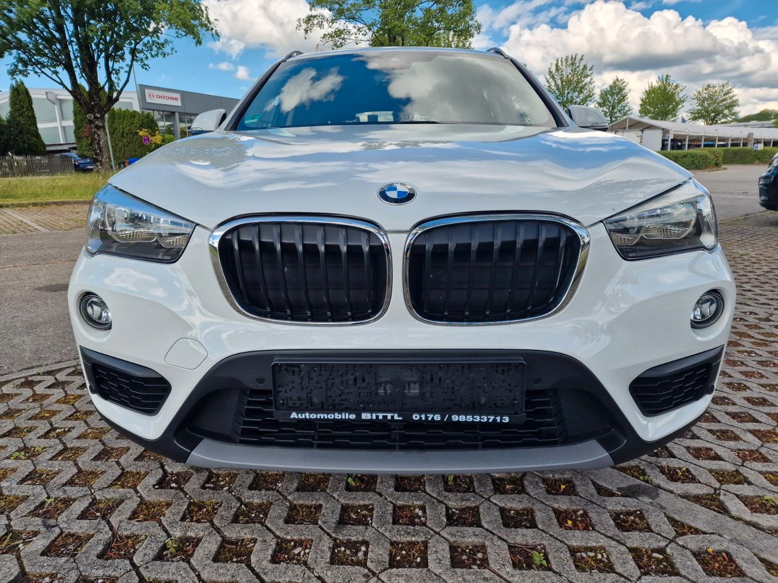 BMW X1 sDrive 18 i / Klima/Navi/ Scheckheft